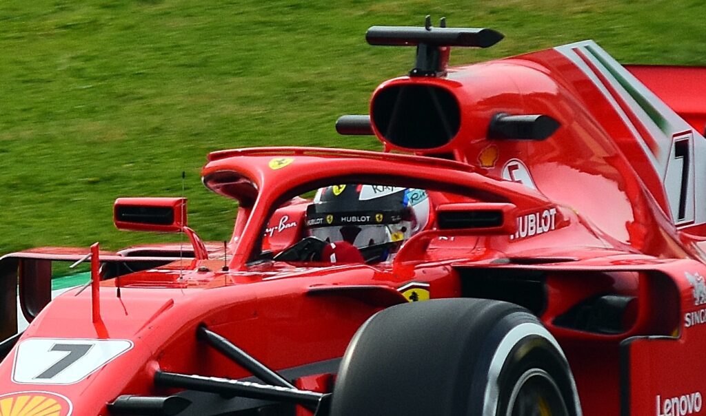 Raikkonen Ferrari SF71H Testing Barcelona cropped L'histoire du halo en Formule 1